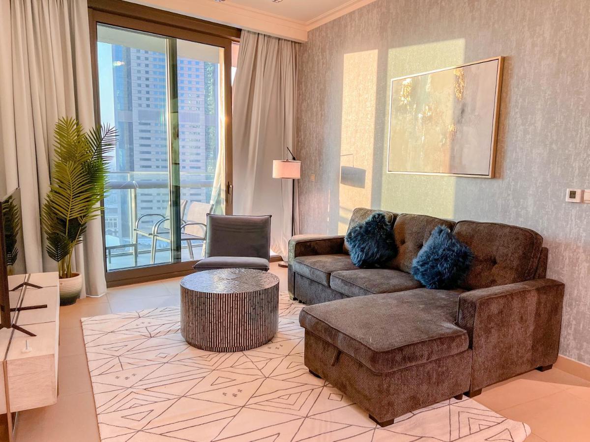 شقة Cosmos Living Downtown دبي المظهر الخارجي الصورة